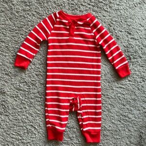 Wondershop Holiday 6-9 month pajamas